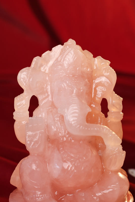 NATURAL ROSE QUARTZ GANESHA