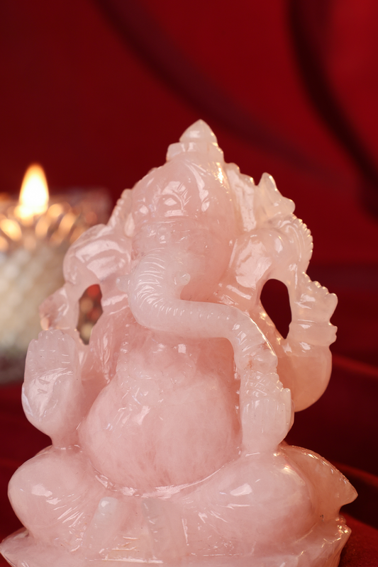 NATURAL ROSE QUARTZ GANESHA