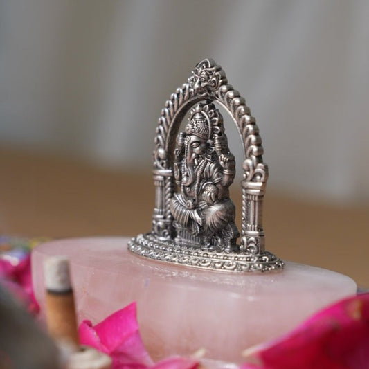 ROSE QUARTZ MEHRAB GANESHA