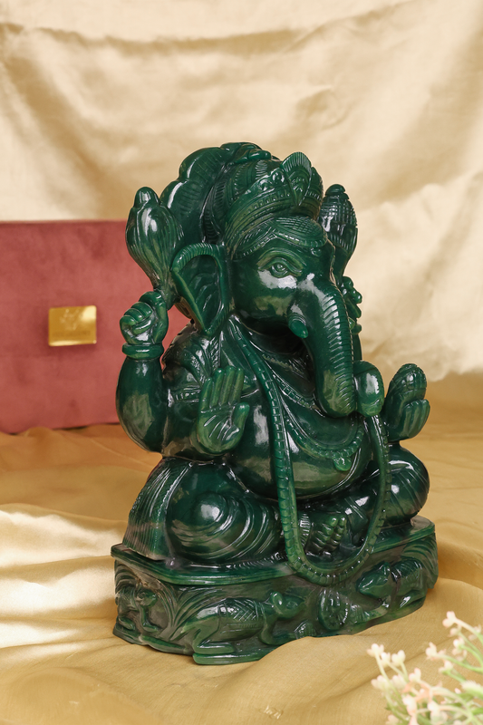 NATURAL GREEN AVENTURINE GANESHA