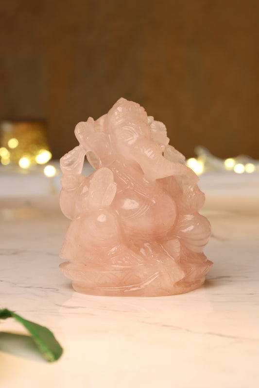 NATURAL ROSE QUARTZ GANESHA