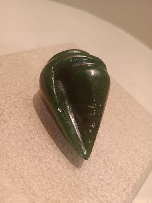 Gemstone Counch