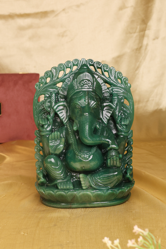 NATURAL GREEN AVENTURINE GANESHA