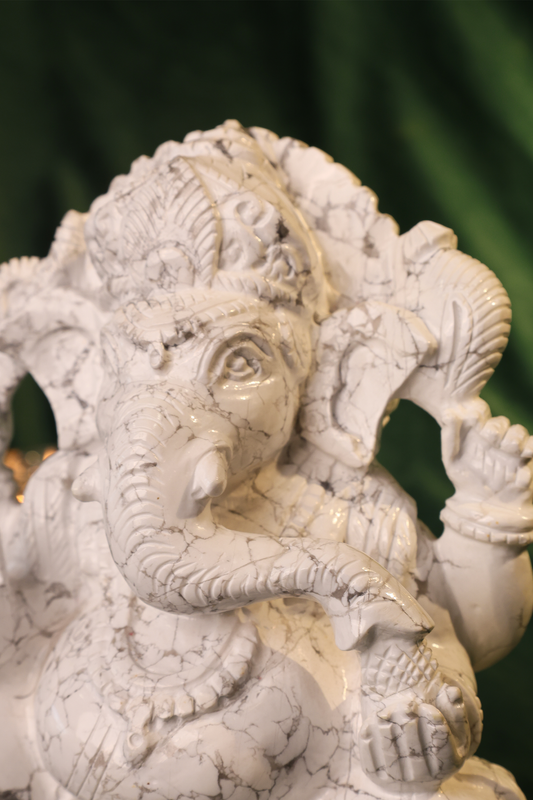 NATURAL HOWLITE GANESHA