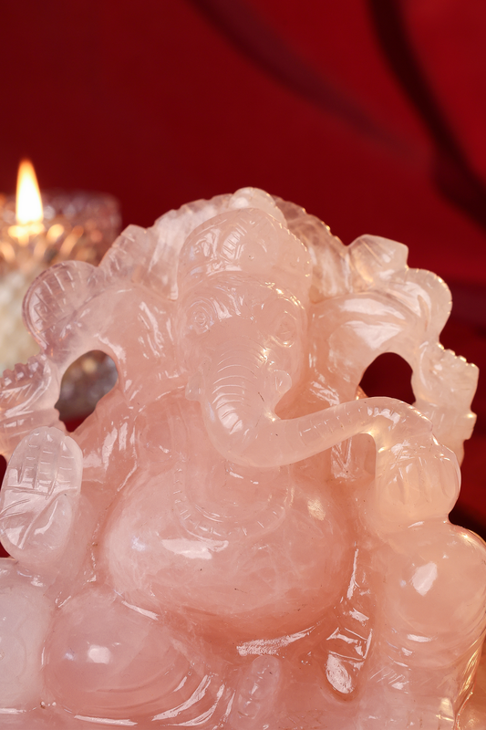 NATURAL ROSE QUARTZ GANESHA