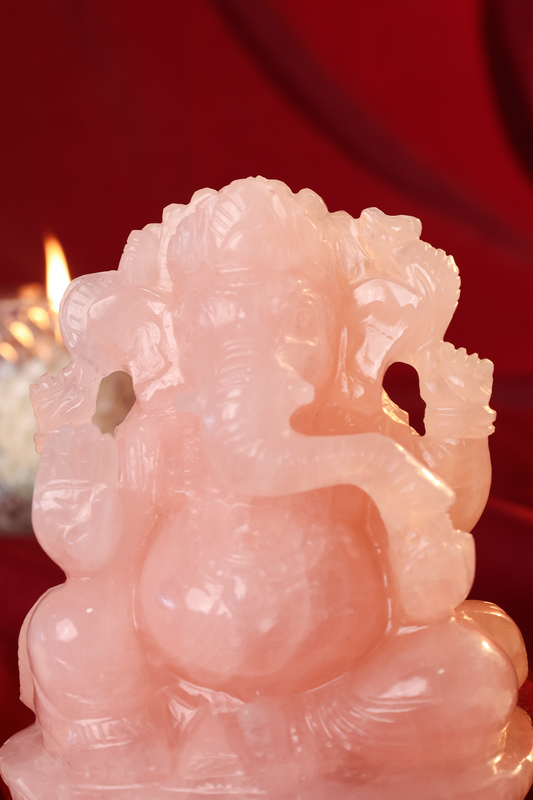 NATURAL ROSE QUARTZ GANESHA