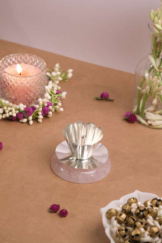 NATURAL ROSE QUARTZ BASE WITH SILVER PLATED LOTUS DIYA