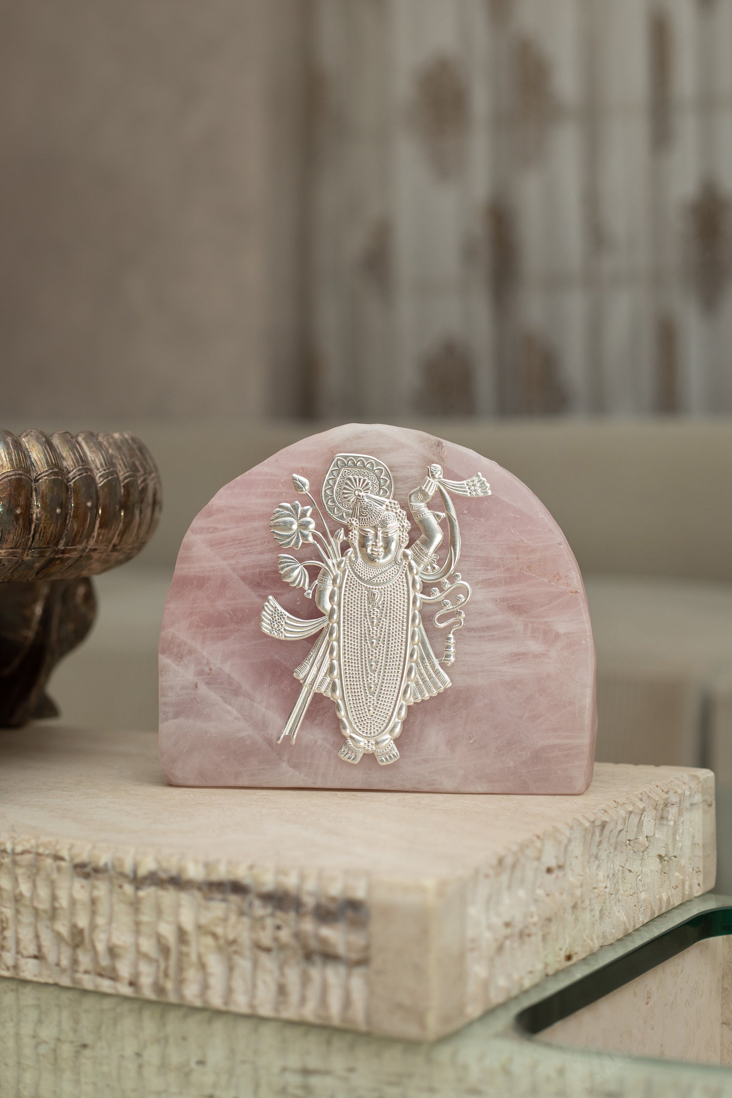 rose quartz stone god idol